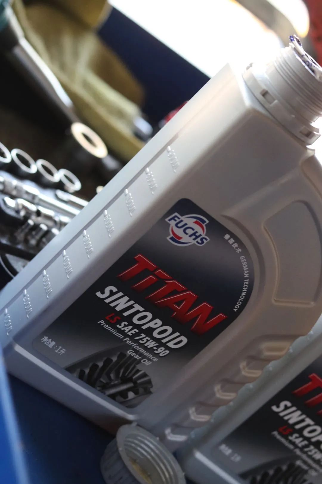 怪兽修车翻新,怪兽修车老车翻新