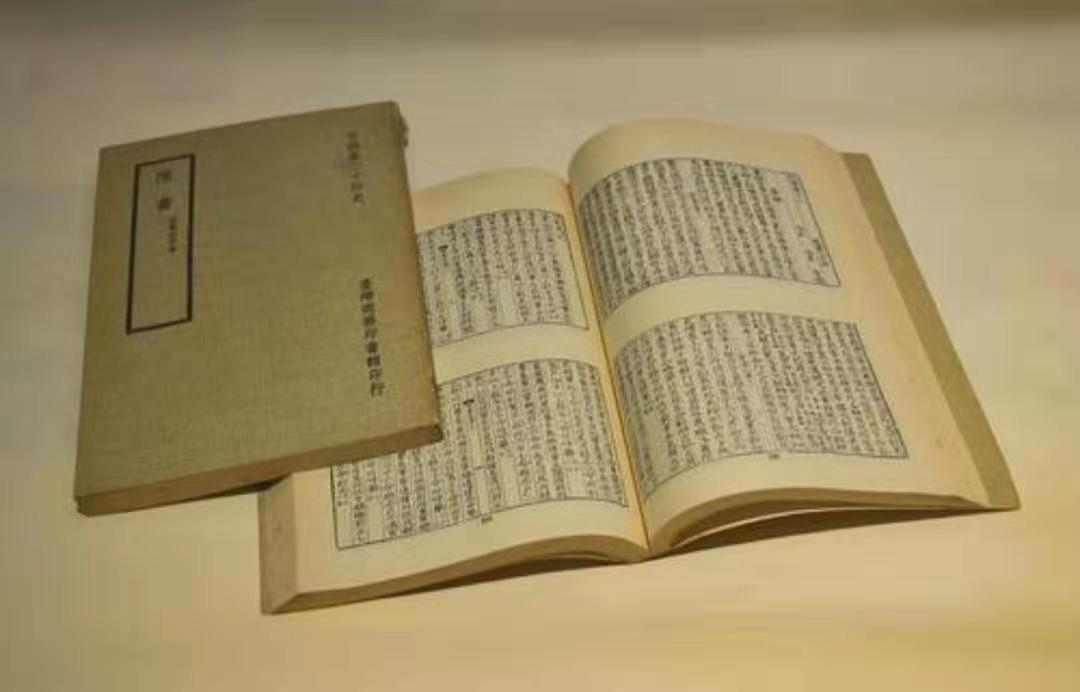 没有读过万卷书但道理都懂,没有读过多少书怎么说