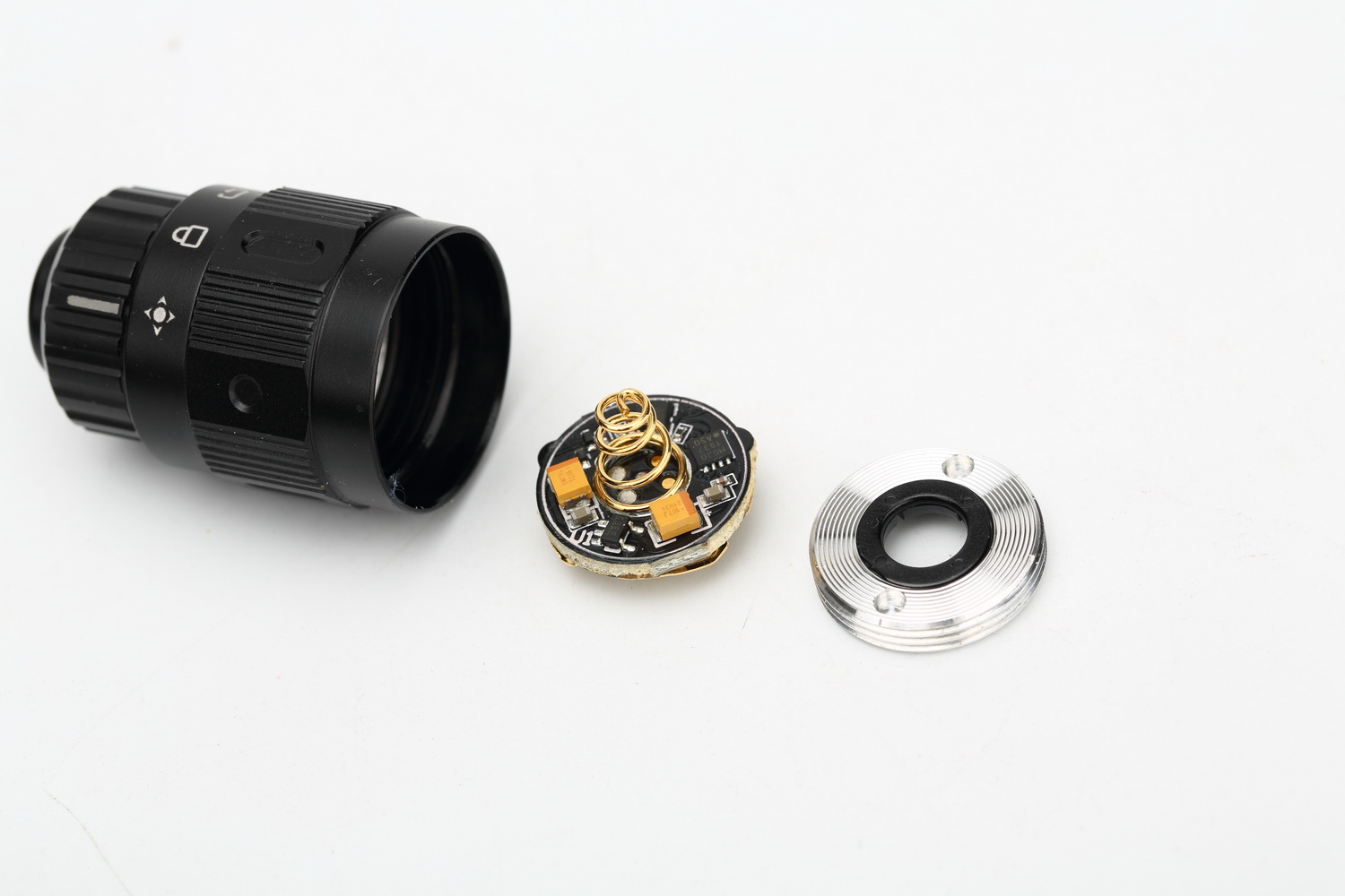 回归操作本质FENIXTK11TAC机械双模式战术电筒评测