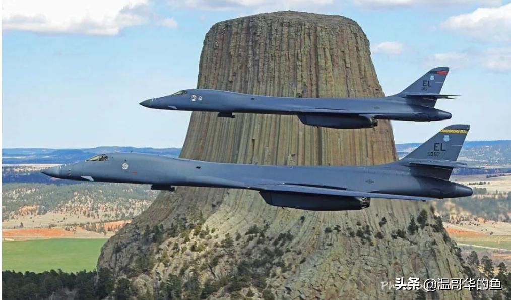 美国b-1b枪骑兵超音速战略轰炸机,b-1b战略轰炸机伊拉克战争