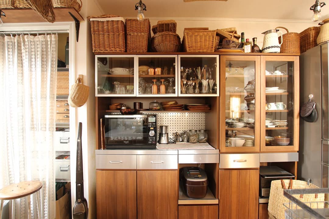 顶层带20平米左右的阁楼房子,有阁楼的挑高房子