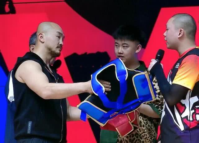 一龙vs刘二狗炒作,刘二狗vs武僧一龙完整视频