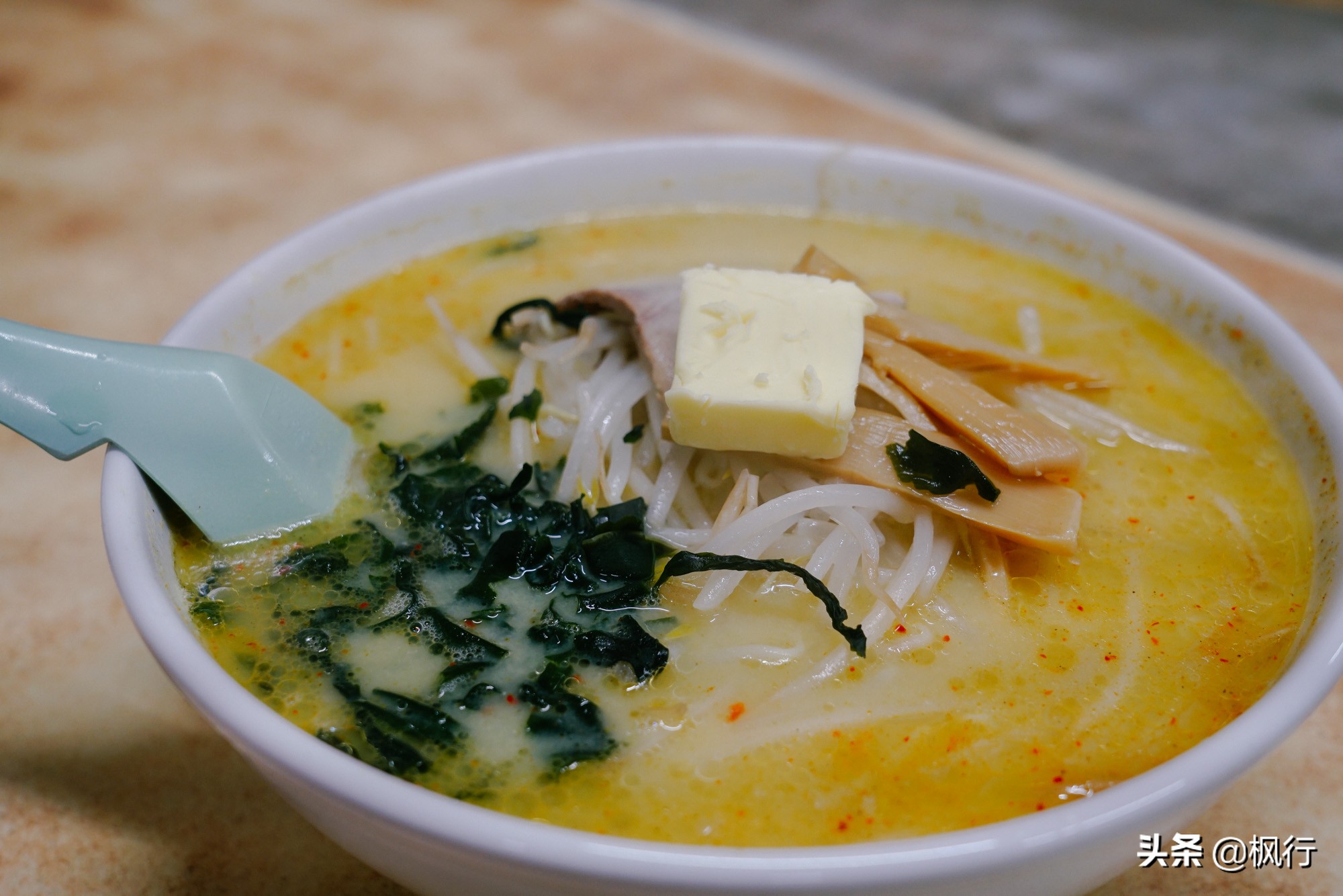 日本拉面是否还值得做,日本拉面到底好吃吗