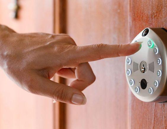 指纹锁密码锁普通锁哪种锁最安全,智能锁指纹锁哪种安全好用