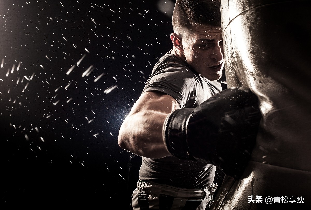 拳击技巧教学攻守,拳击训练协调小技巧