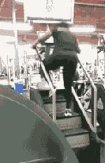 保持开心的唯一方式就是健身,开心或者难过的时候就去健身吧