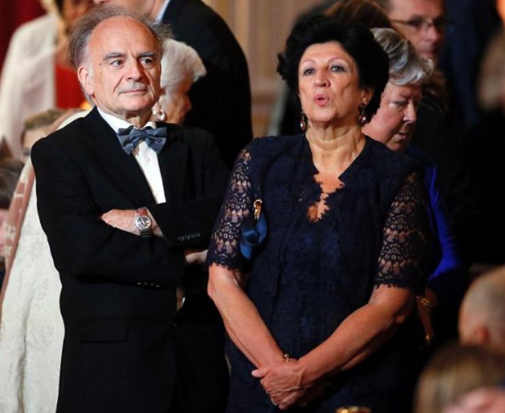 布丽吉特带几个儿孙嫁马克龙,马克龙与妻子布丽吉特的情感