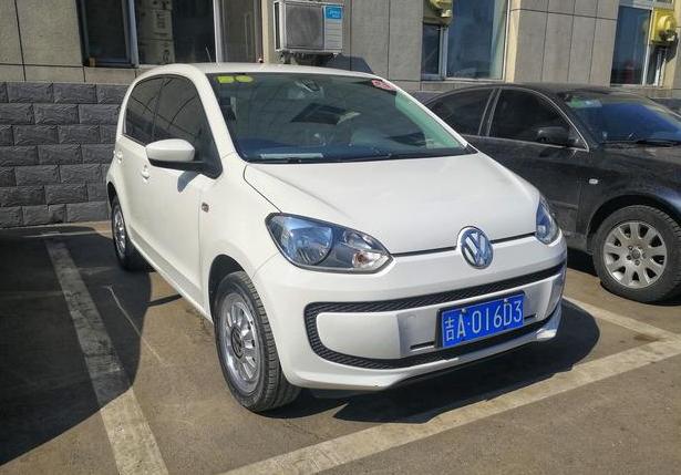 逛二手车市场看看哪些车更保值,逛二手车市场的视频