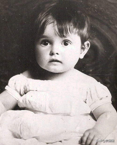 出身贫民的好莱坞女星，母亲半夜持刀要杀她，终身饱受精神摧残