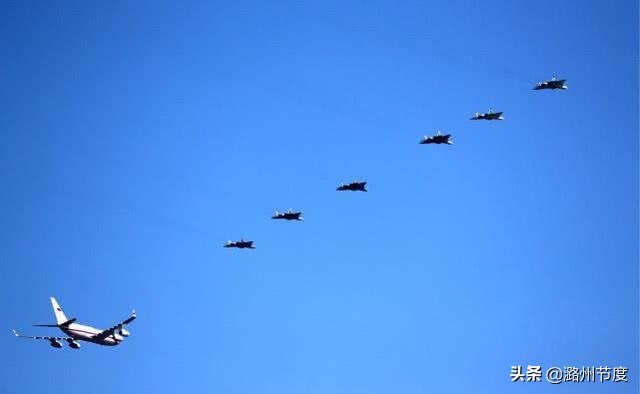 俄印军贸往来，大男子主义的战斗民族，讨好傲娇的印度“*妞小**”？