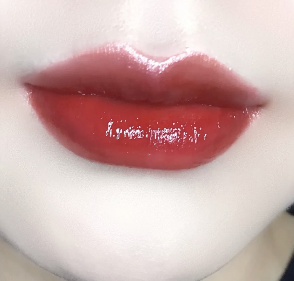 唇干唇裂涂什么唇膏比较好,唇干唇裂用什么唇油