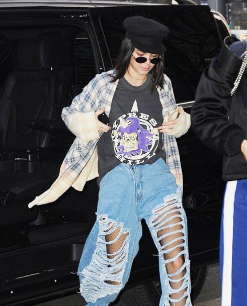 适合40岁左右女人穿的裤子,40岁女人别穿这几种裤子