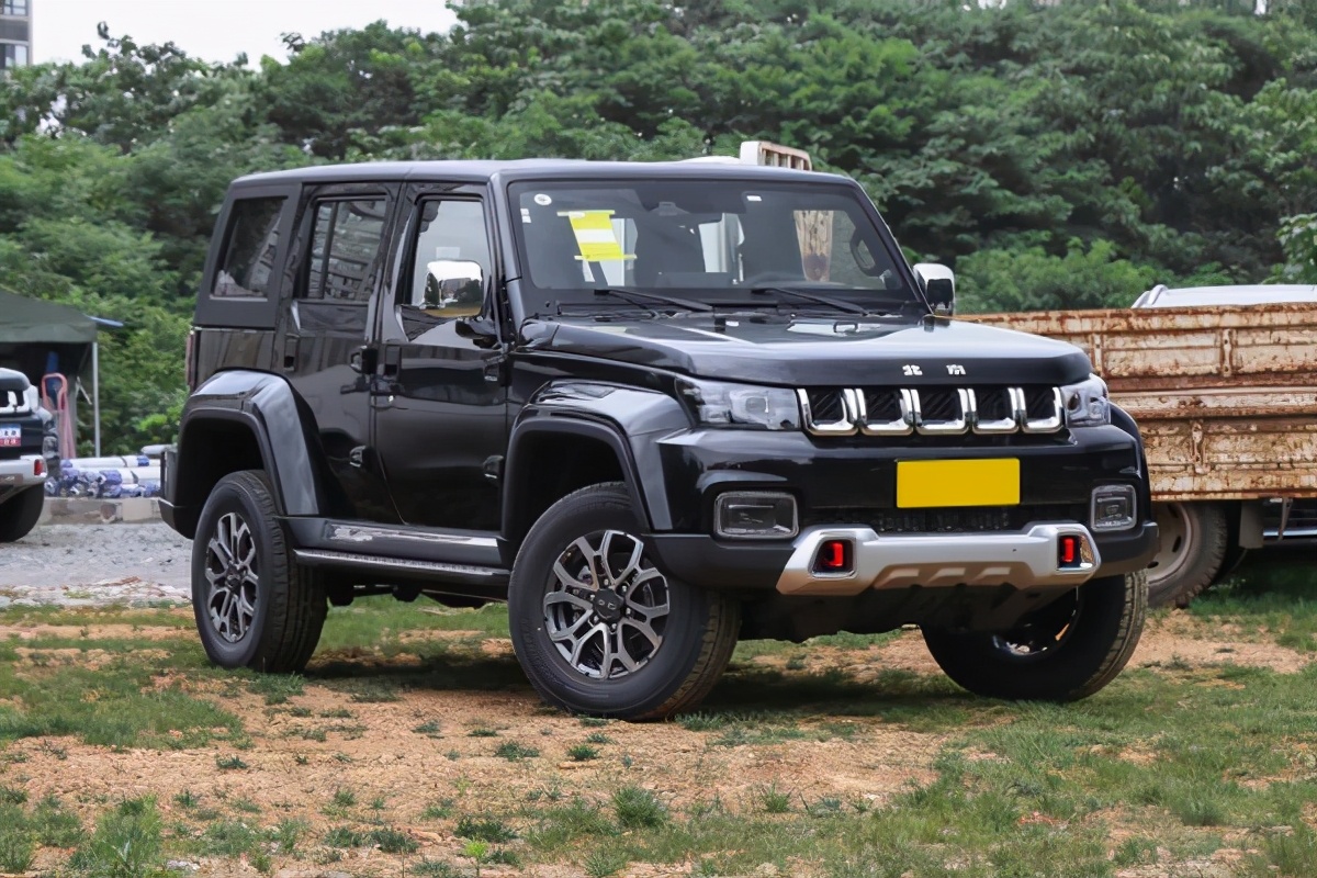 可上山下海,能家用带娃,推荐三款入门级越野车,适合平民玩家