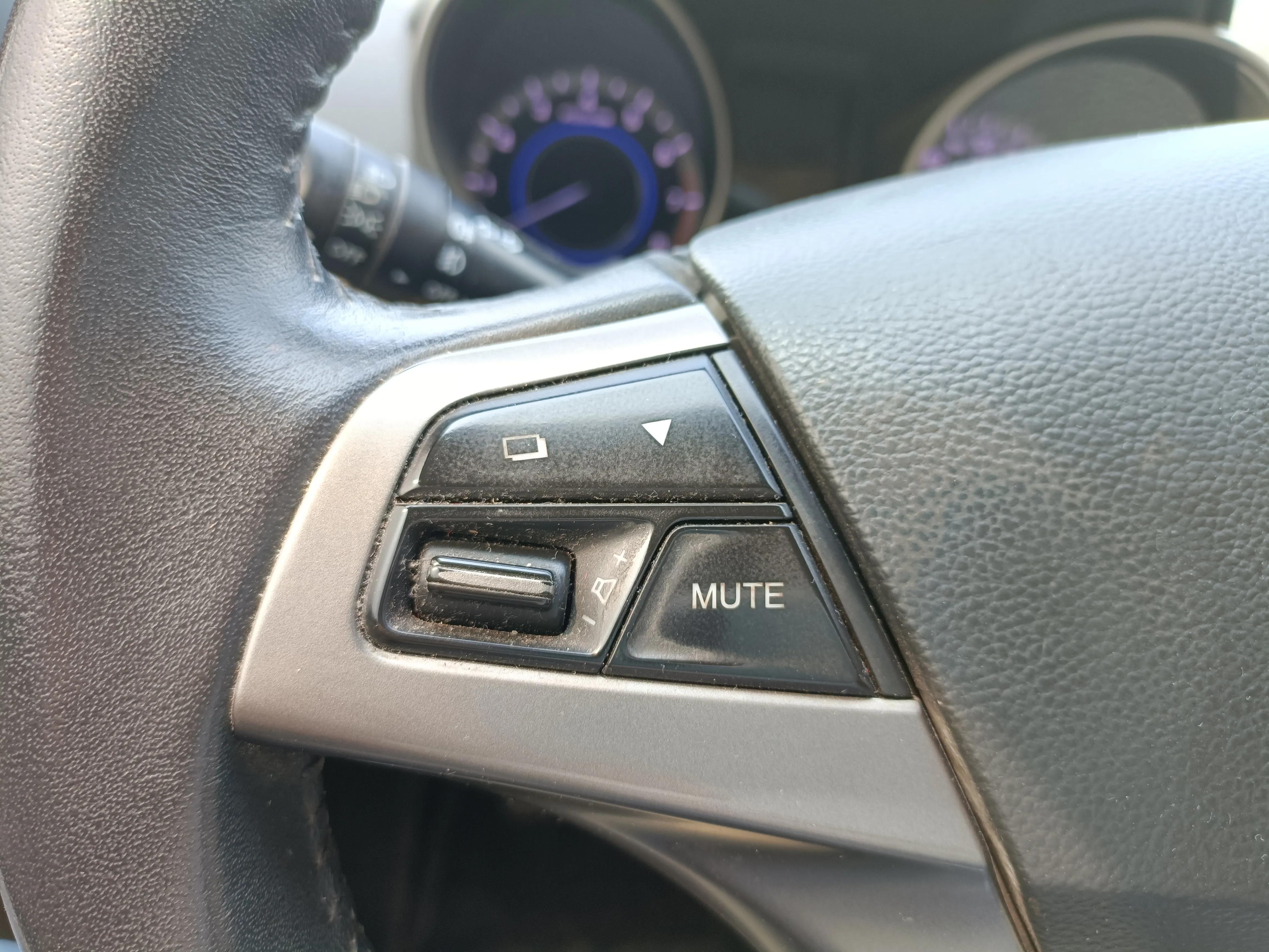 表显油耗6.8是多少油,表显油耗7.5实际10个油