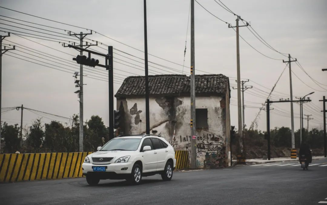 为什么要买百万级别的车,有没必要再买个破车