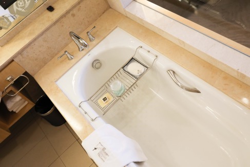 阳澄湖边吃蟹一日游攻略,大通湖金秋品蟹之旅