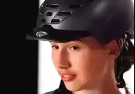 温州骑车男子后空翻摔倒在地？这个动作，一定要做好！