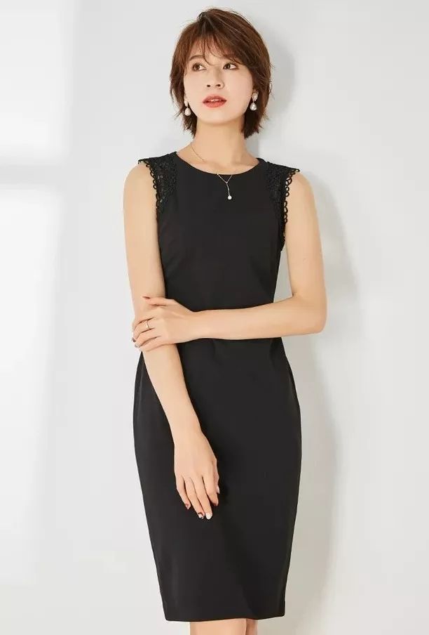 百变独特小黑裙,针织小黑裙高级感