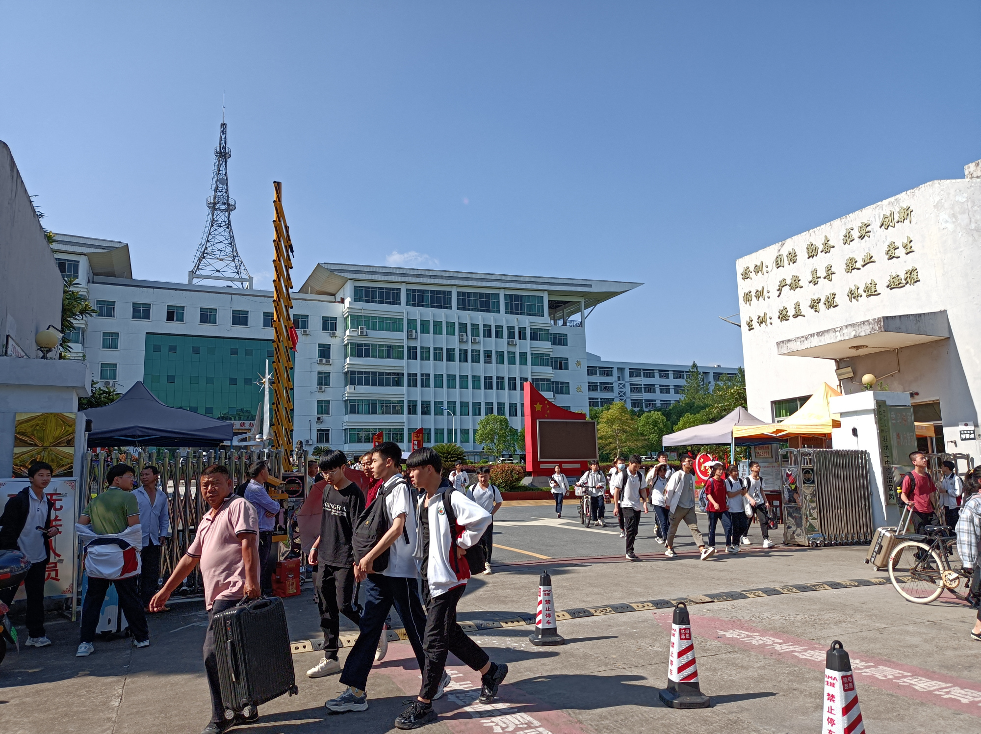 江西中考均衡生和统招生的比例,江西中考均衡线什么意思