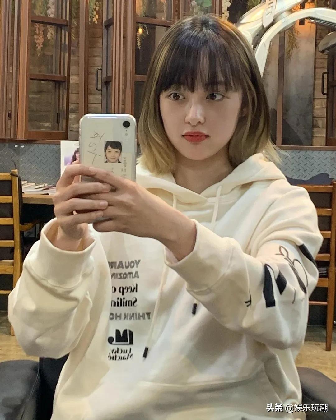 赵露思撞脸小女孩,赵露思撞脸鞠婧祎