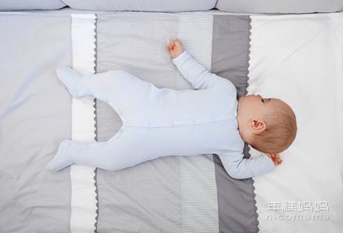 宝宝扁头如何变饱满,宝宝头型为什么要扁头