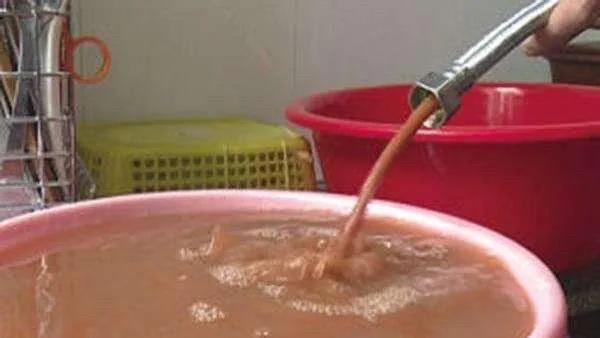 热水器一招解决脏水排放问题，很实用