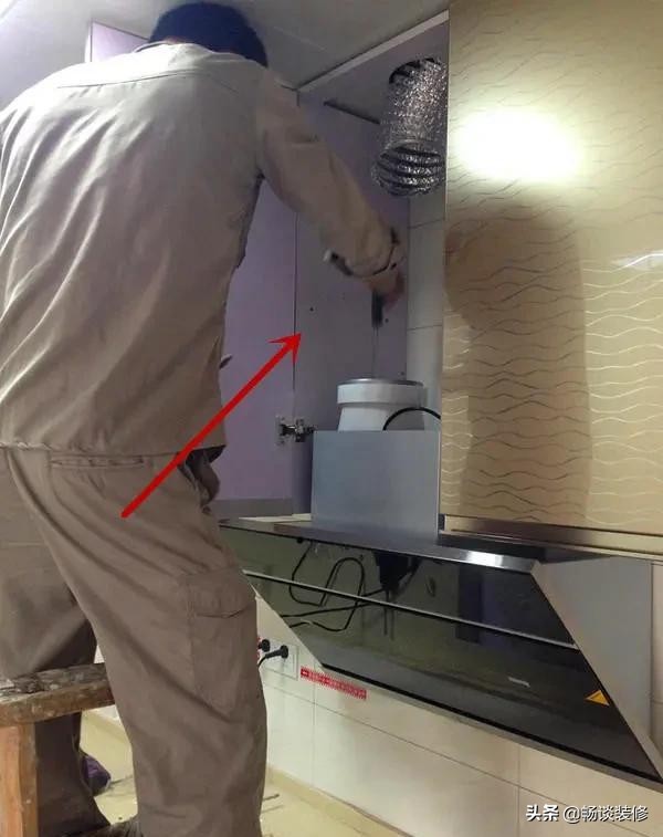 厨房烟道油烟味道,厨房有油烟味止逆阀没问题