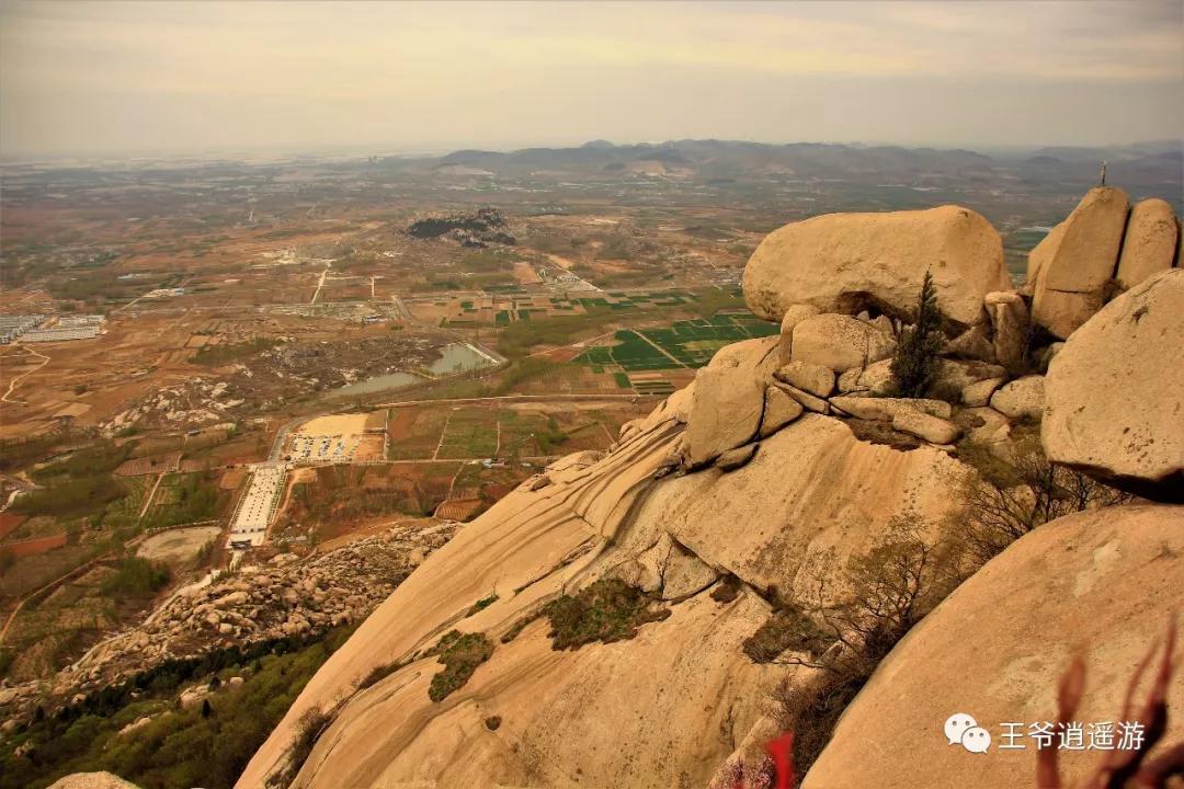邹城峄山石头怎么形成的,峄山的石头是怎么形成