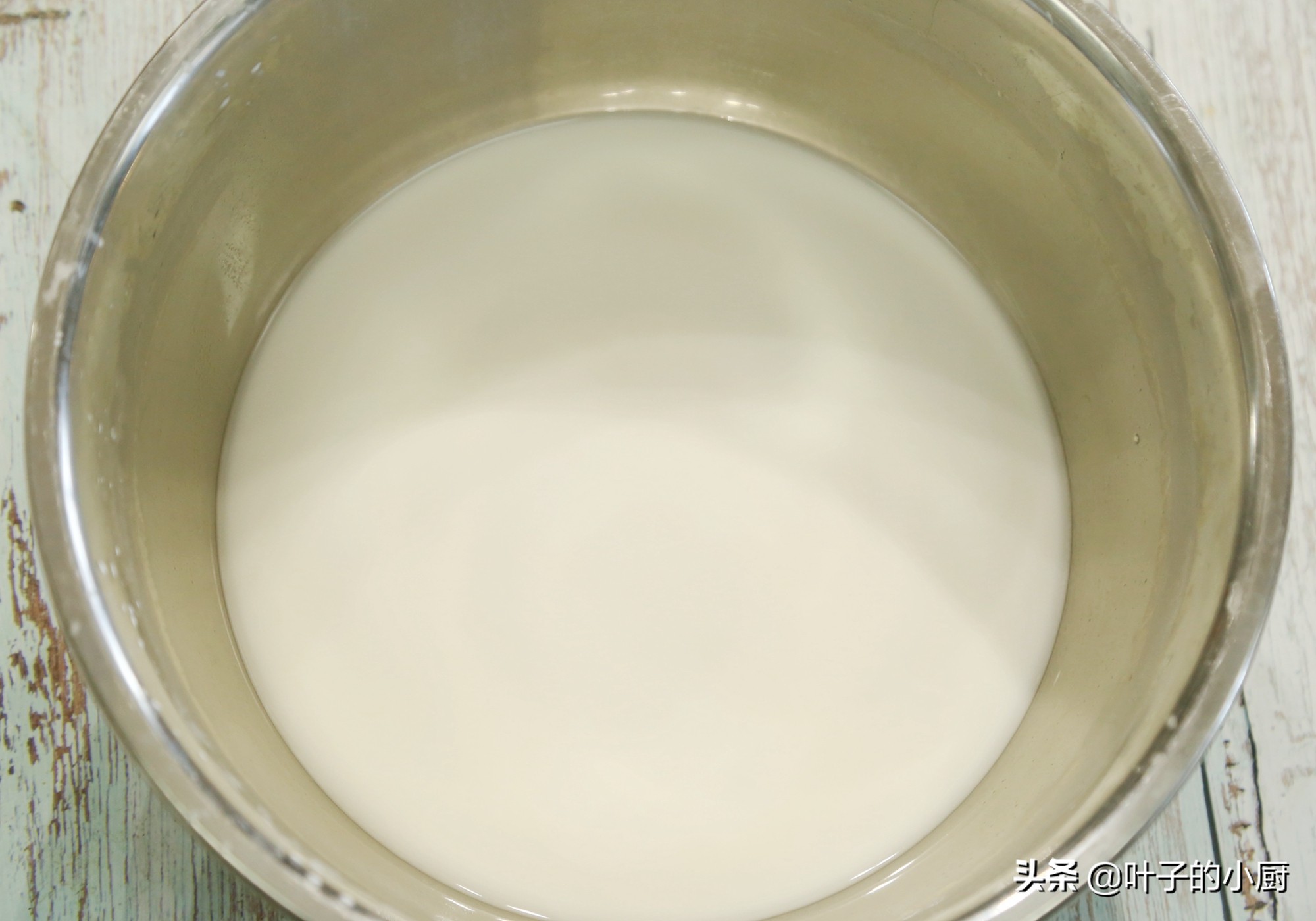 正宗凉皮做法超详细教程,正宗凉皮的做法与配方全过程