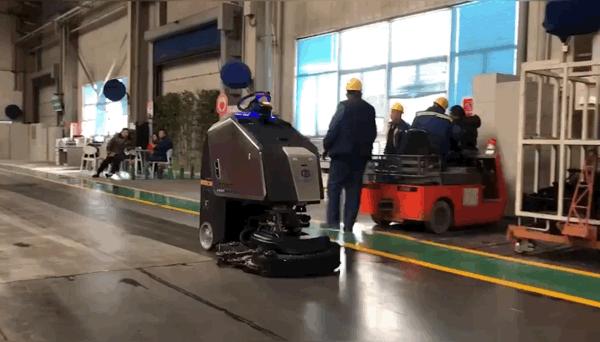 谁说机器人”行走”只求不撞墙?看高仙花式避障!