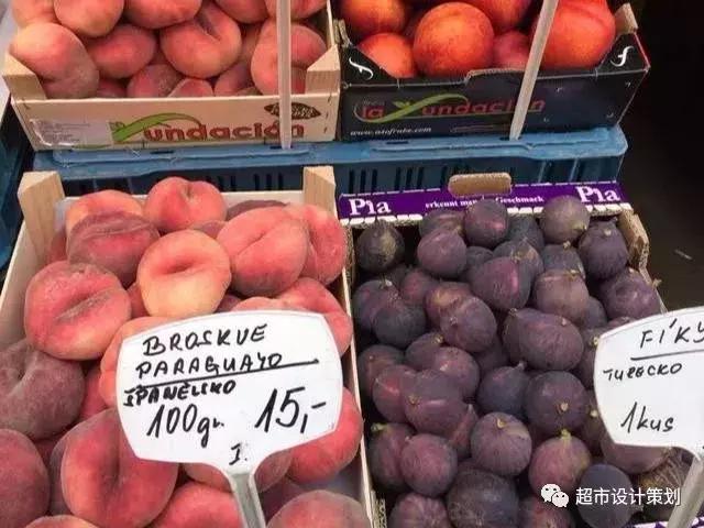 一组超市陈列图,超市肉品区陈列与摆放