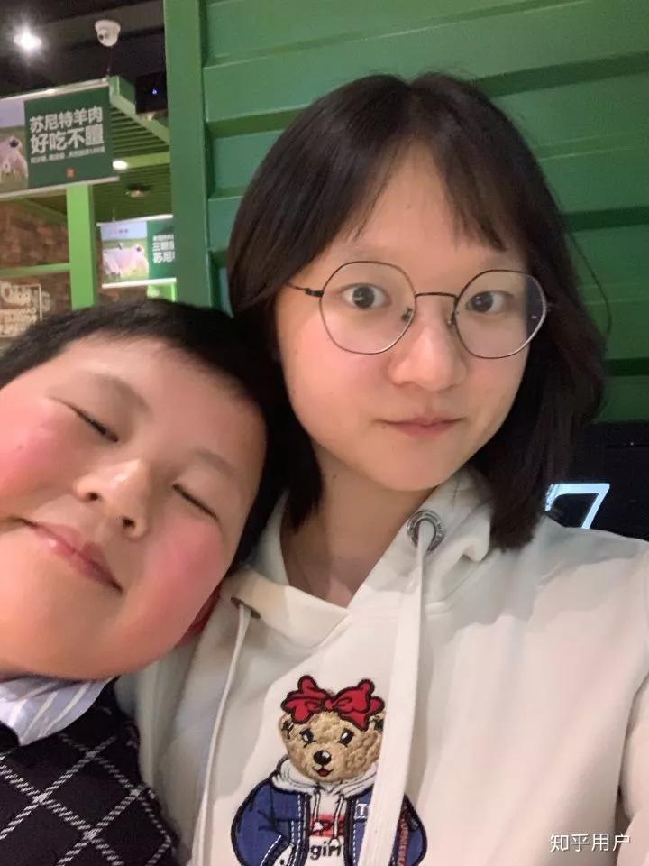 从丑小鸭到白天鹅的经历了什么,从丑小鸭到白天鹅蜕变