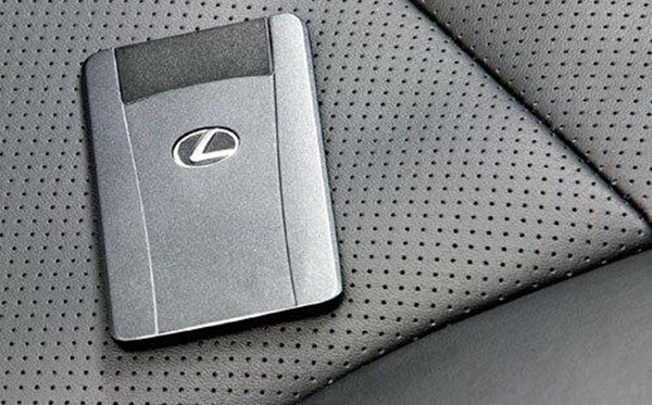 炫酷车钥匙一抓一把，超薄的却没几个，你都见过哪些？