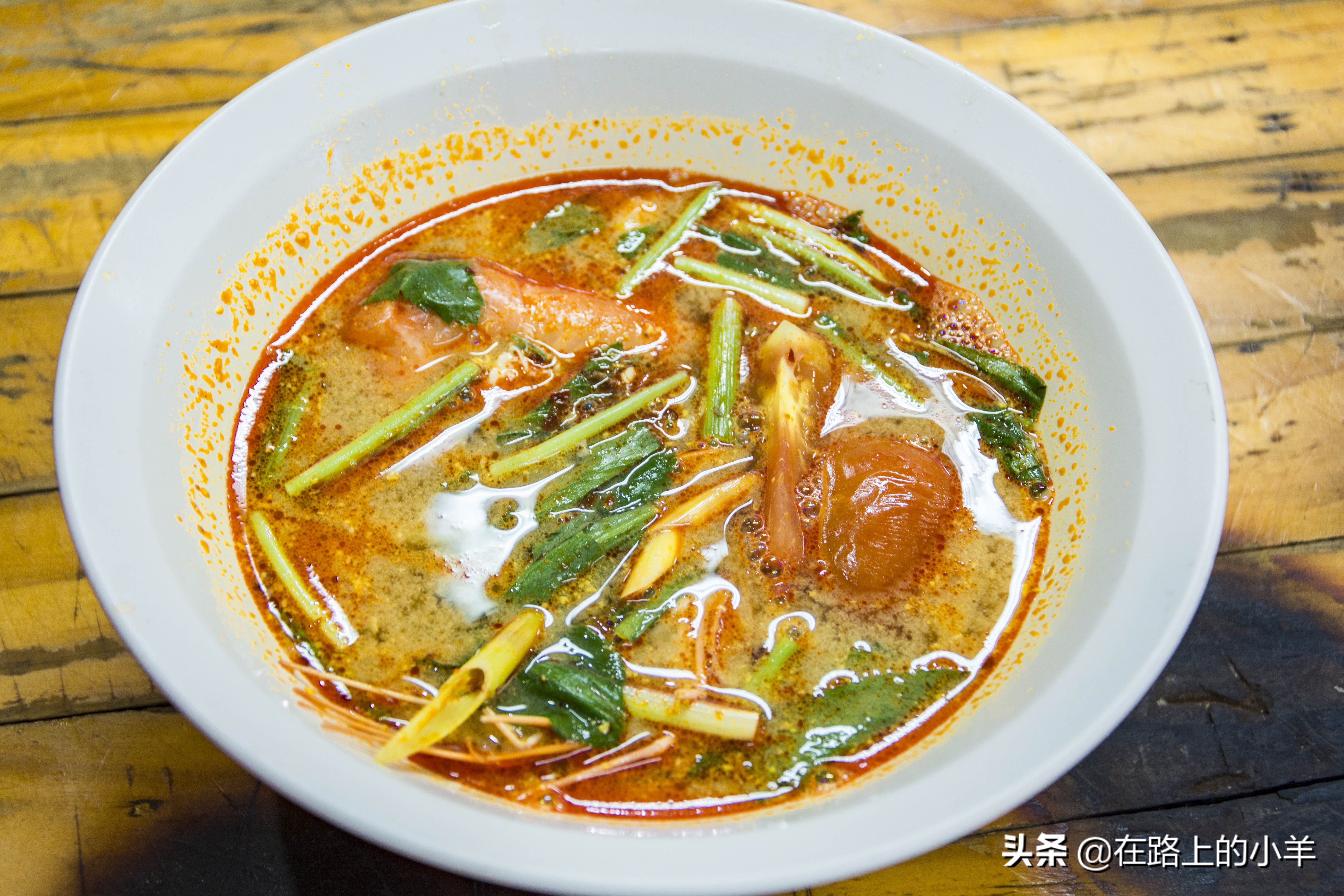 最喜欢中国游客的国家,每年靠旅行团赚上千亿,当地人都在学汉语