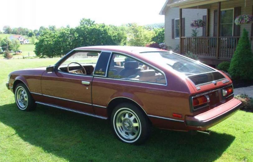 丰田牛魔王supra3.0t与z4旅行版,丰田supra和z4哪个值得买