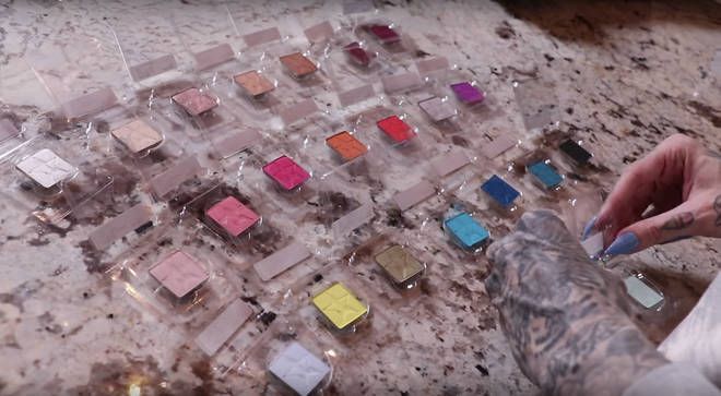 菱歌趋势深度解读|顶流网红的创意联手和盛行的男色经济