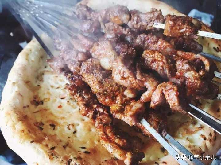 答应我，如果你的*疆新**朋友给你送了馕，请你一定不要这样对待它