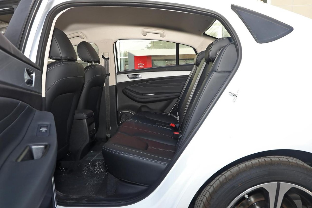 5万家用自动挡的轿车省油的,6到10万买这5款车省油耐造