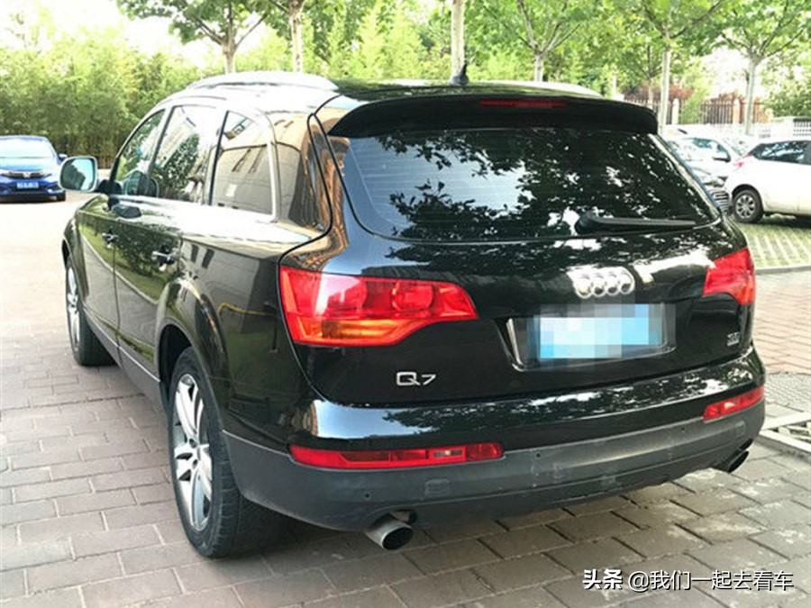 小伙花13万买二手奥迪q7,朋友为面子全款买车