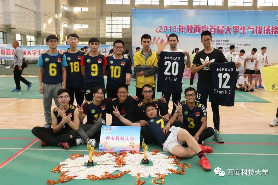 年薪40W+，签约字节、阿里...西科的“宝藏男孩”都在这个宿舍