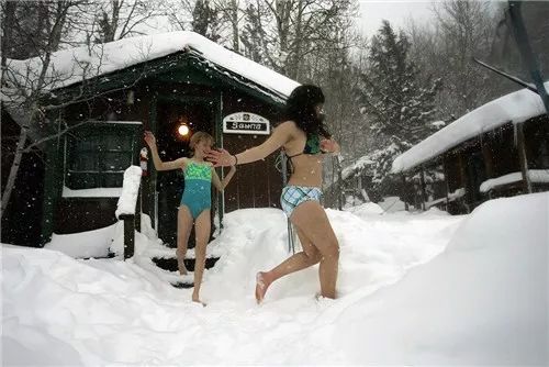 俄罗斯本土风俗,俄罗斯风俗大揭秘