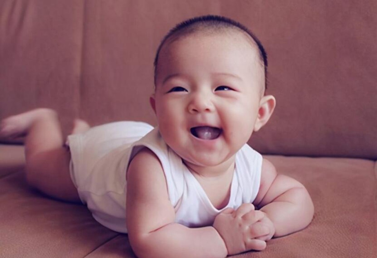 五个月宝宝应该会什么本领正常,5个月宝宝啥能力