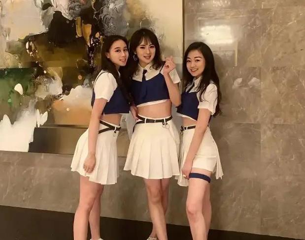 华为小公主:哈佛学霸不当赌王儿媳妇,和王子翩翩起舞组千亿女团