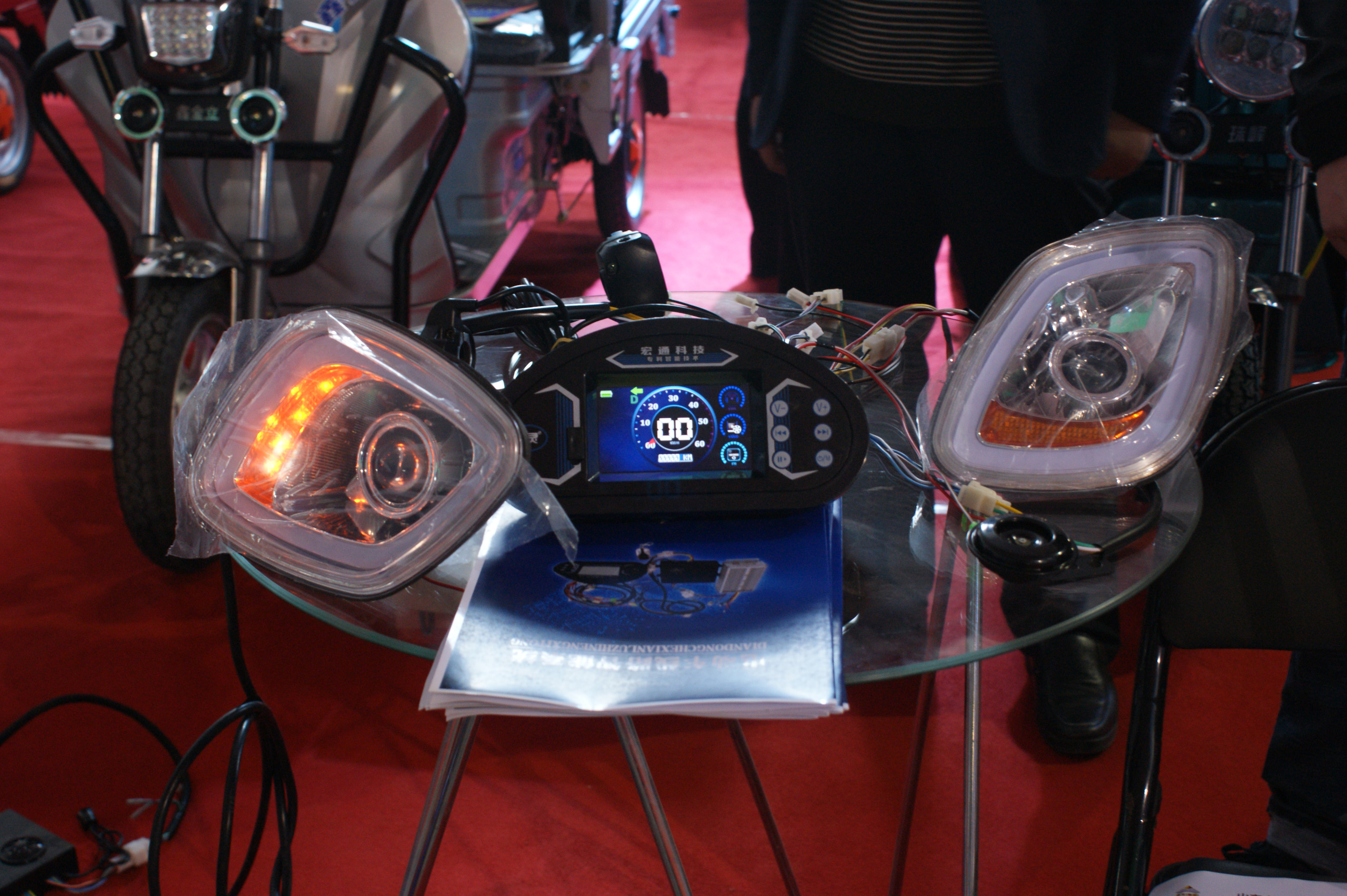 电动三轮车电路系统,电动三轮车专用智能控制器