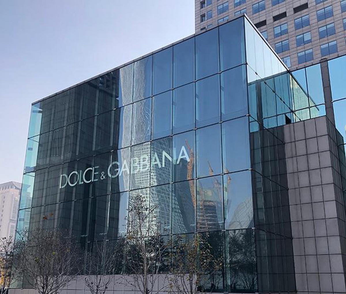 打脸了!去年辱华的杜嘉班纳,又想念人民币了