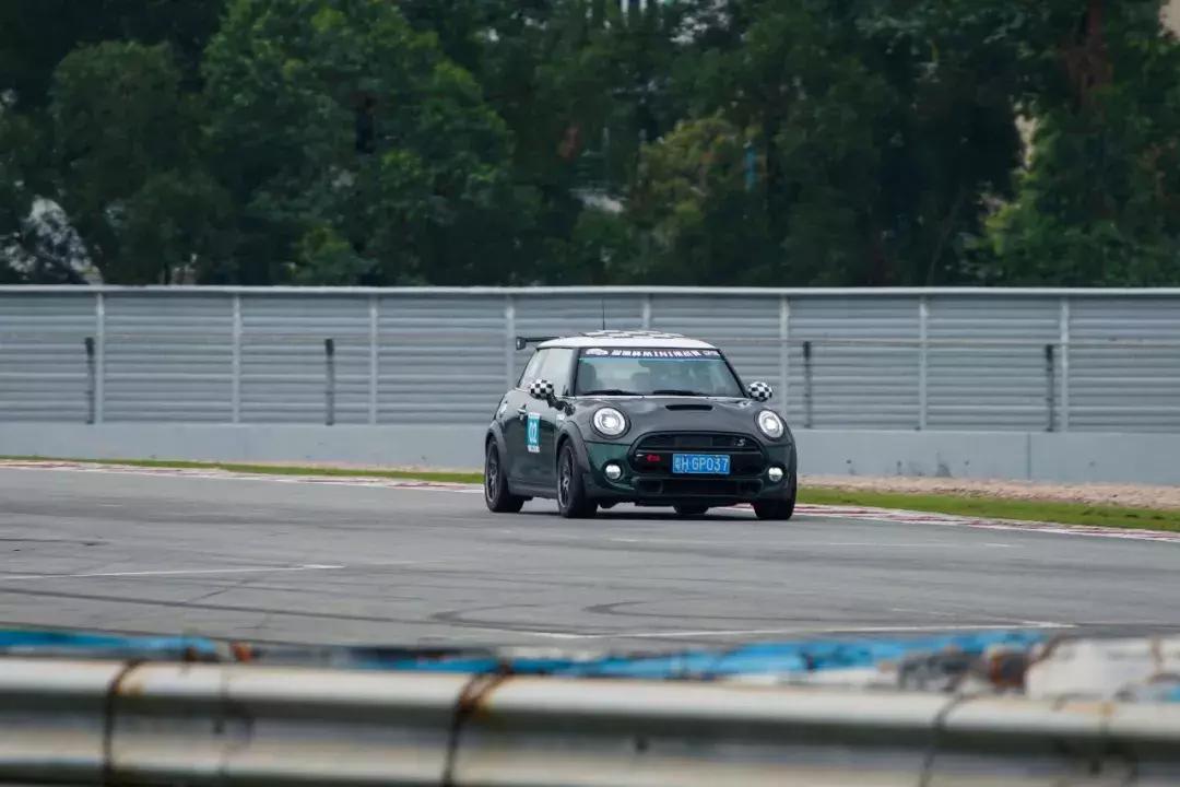 为了这场比赛，我买了一台MINI！