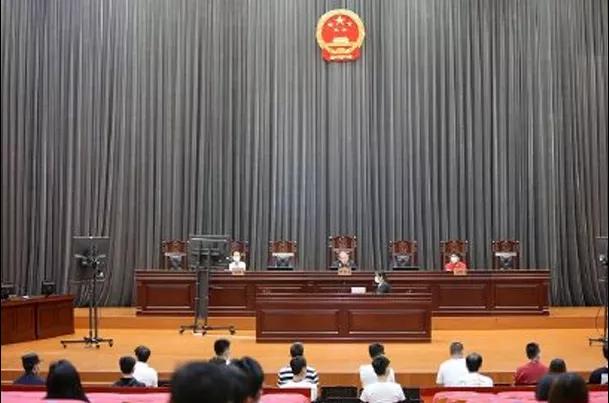 黑客解锁微信“一键洗白”功能!可不被微信限制交易...