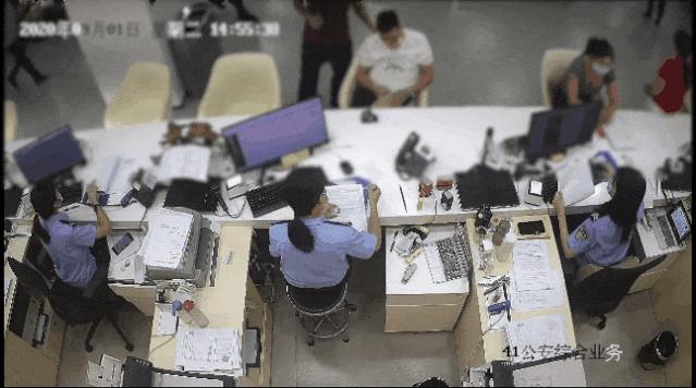 送礼上门不留情,上门送礼不收不见面怎么办