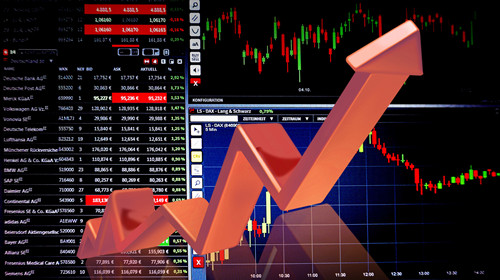 教你一招利用筹码峰快速捕捉妖股,股票通过走势图怎么捕捉妖股