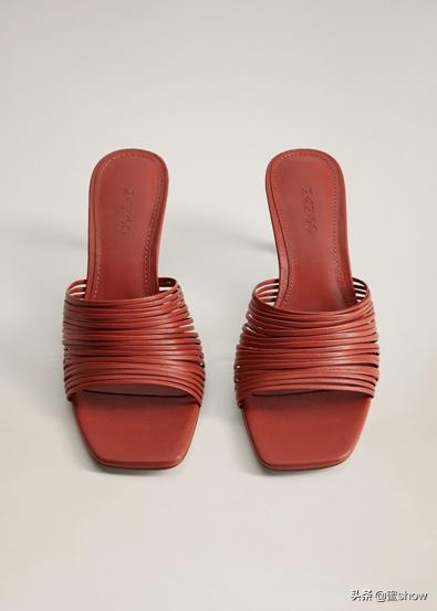 zara早春新款珍珠鞋,zara复古小白鞋